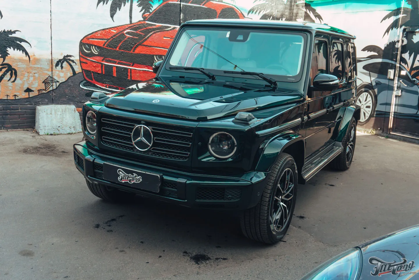 Химчистка светлого салона на Mercedes G-class